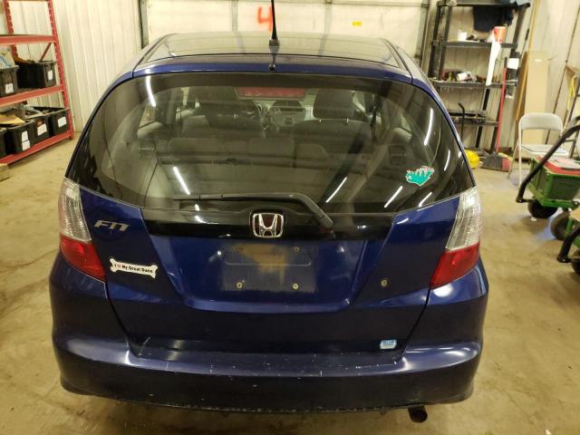 JHMGE8H20AC009333 - 2010 HONDA FIT BLUE photo 6