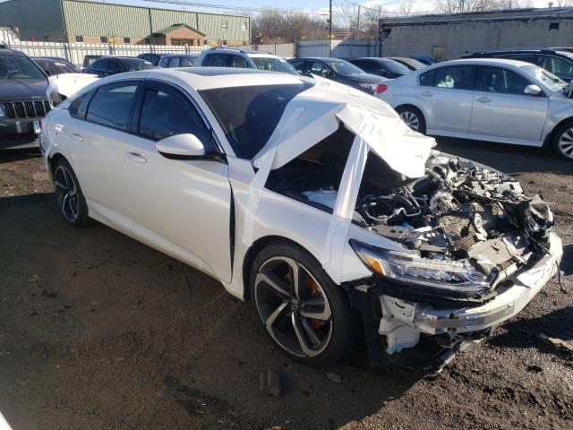 1HGCV2F37JA028788 - 2018 HONDA ACCORD SPORT WHITE photo 4