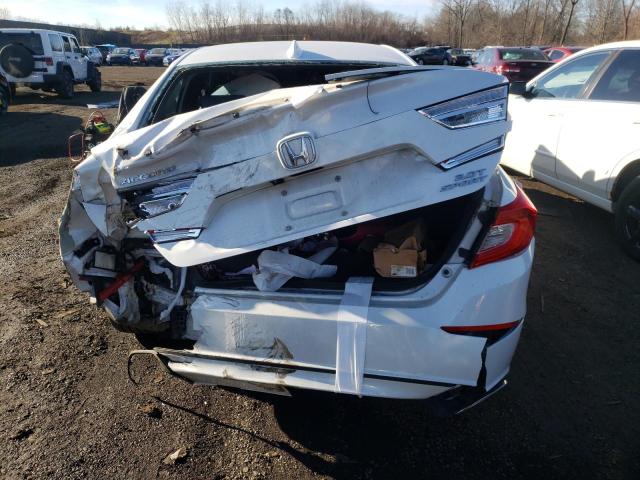 1HGCV2F37JA028788 - 2018 HONDA ACCORD SPORT WHITE photo 6