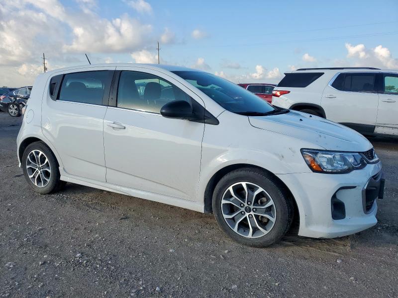 1G1JD6SB3L4101498 - 2020 CHEVROLET SONIC LT WHITE photo 4