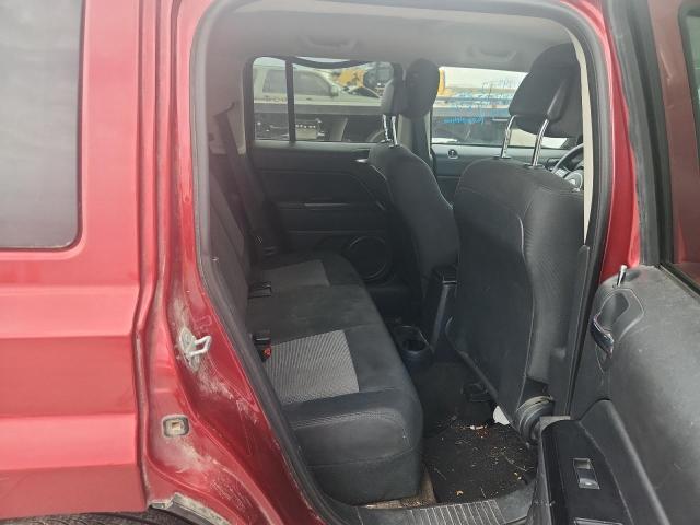 1C4NJPBB7FD318290 - 2015 JEEP PATRIOT SPORT წითელი ფოტო 11