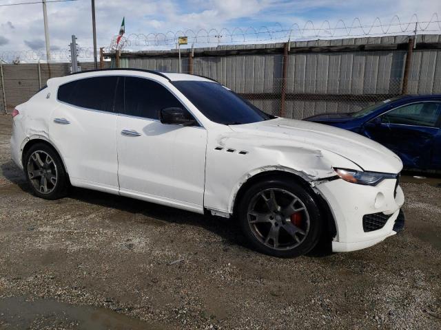 ZN661XUS2HX224996 - 2017 MASERATI LEVANTE SPORT WHITE photo 4