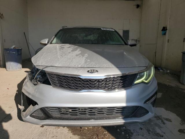 5XXGT4L32KG339055 - 2019 KIA OPTIMA LX Gümüş foto 5