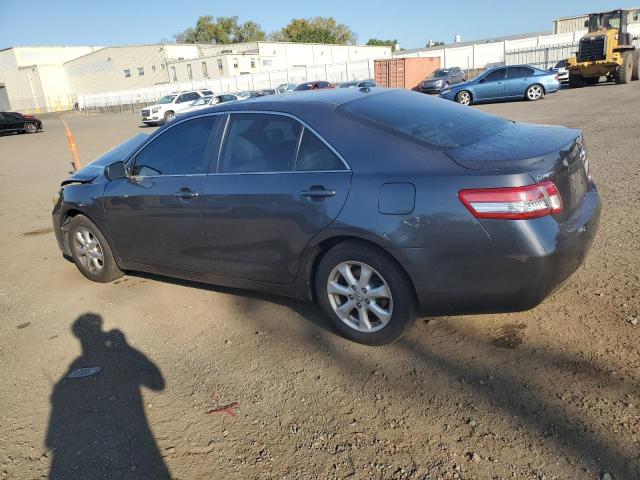 4T4BF3EK7BR137520 - 2011 TOYOTA CAMRY BASE GRAY photo 2