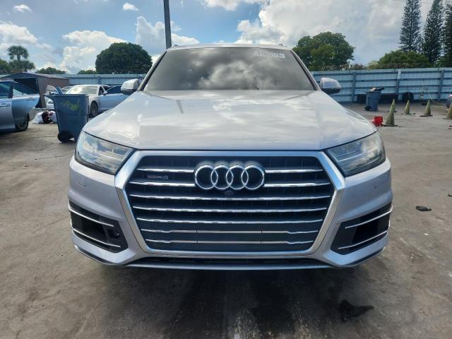 WA1LAAF70HD005038 - 2017 AUDI Q7 PREMIUM PLUS SILVER photo 5