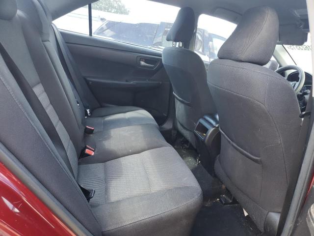4T1BF1FK4HU727437 - 2017 TOYOTA CAMRY LE RED photo 10