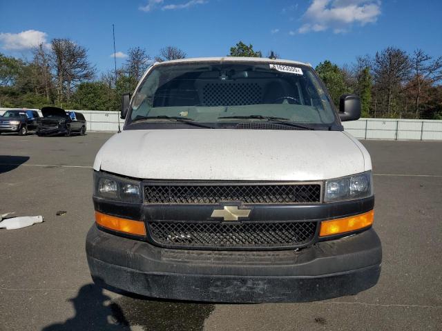 1GCWGAF72N1142965 - 2022 CHEVROLET EXPRESS G2 WHITE photo 5