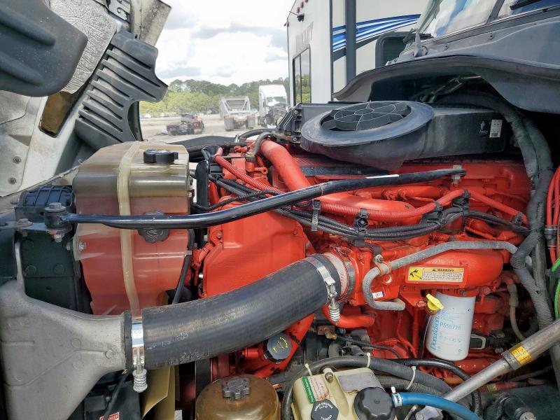 3AKJGLBG0GSHB0421 - 2016 FREIGHTLINER CASCADIA 1 WHITE photo 7