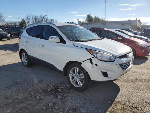 KM8JU3ACXDU572559 - 2013 HYUNDAI TUCSON GLS WHITE photo 4