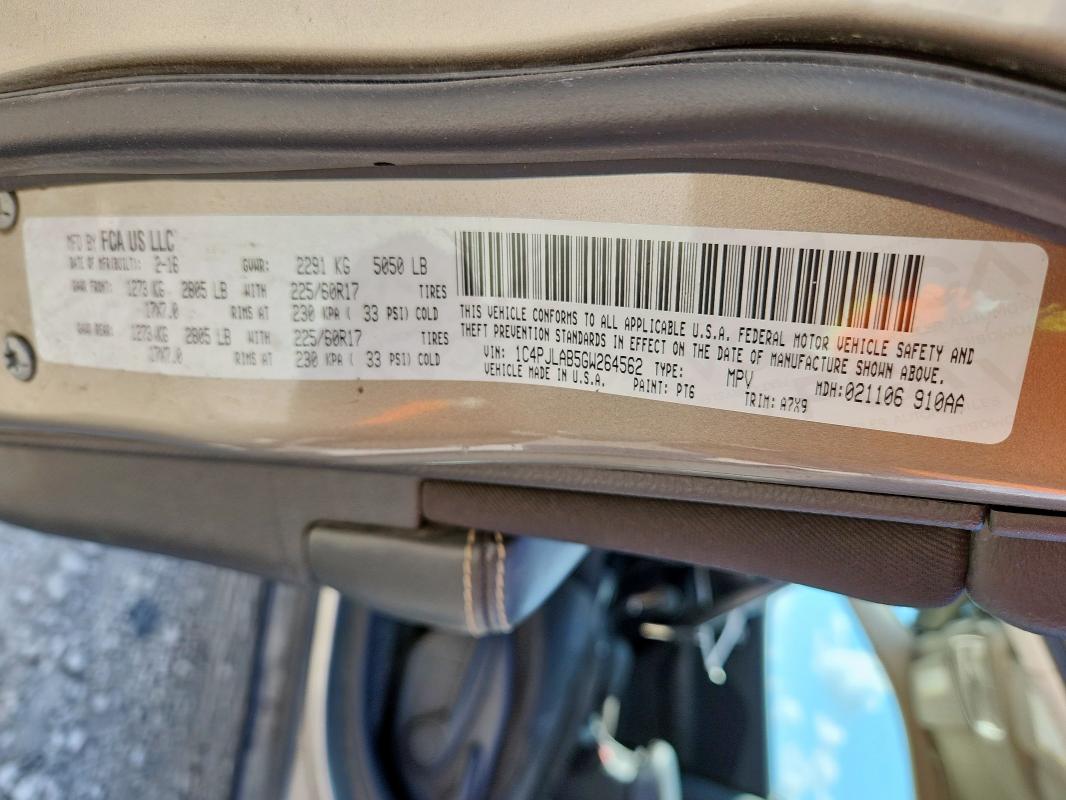 1C4PJLAB5GW264562 - 2016 JEEP CHEROKEE SPORT Qızıl foto 13