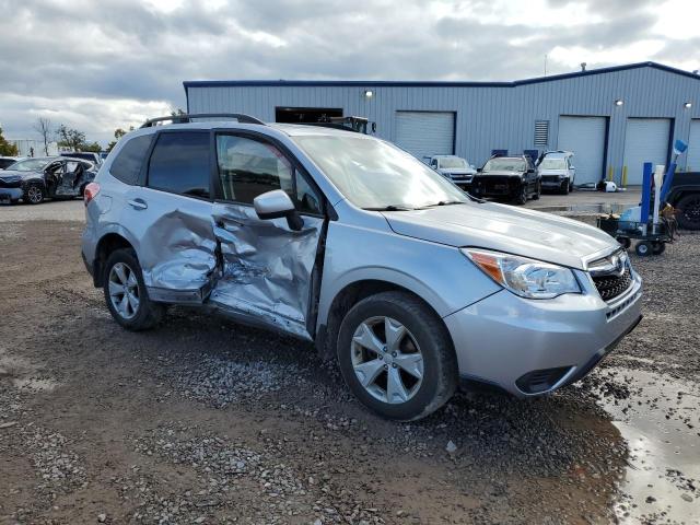 JF2SJADC0FH509016 - 2015 SUBARU FORESTER 2.5I PREMIUM 银色 照片 4