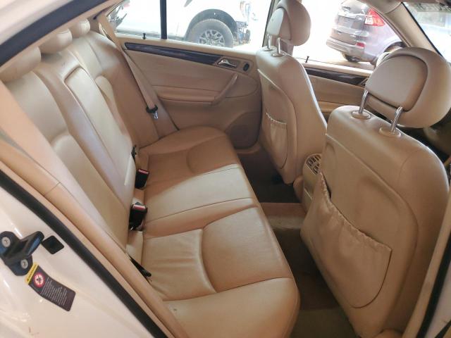WDBRF61JX2F172972 - 2002 MERCEDES-BENZ C 240 Սպիտակ լուսանկար 10