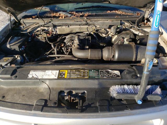 1FTRF18212NA49764 - 2002 FORD F150 Gümüş foto 11