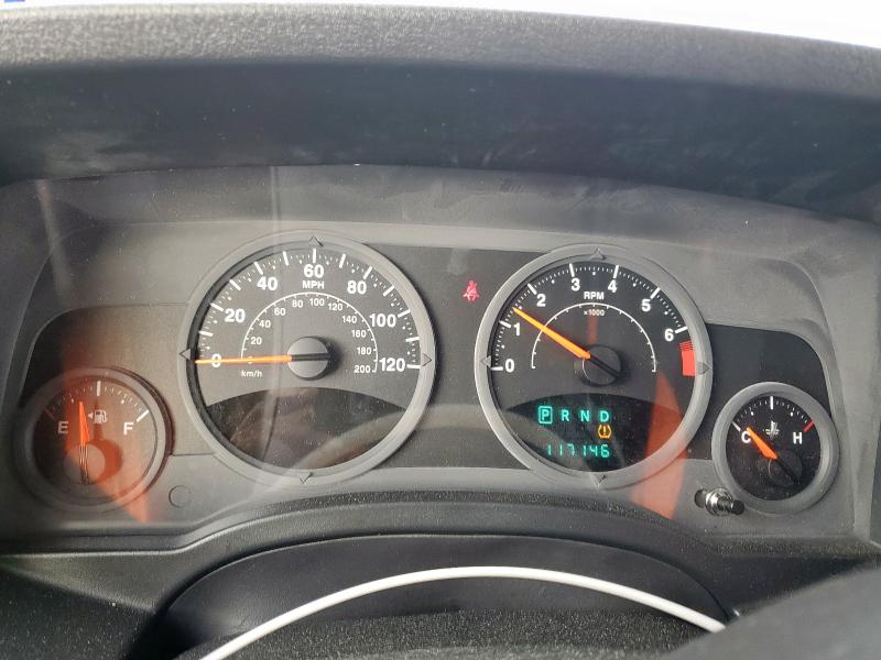 1J8FT28W78D521476 - 2008 JEEP PATRIOT SPORT SILVER photo 9