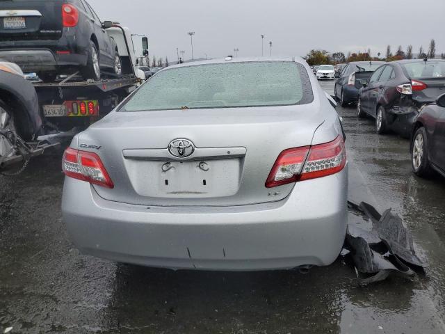 JTNBF3EK8B3005771 - 2011 TOYOTA CAMRY BASE SILVER photo 6