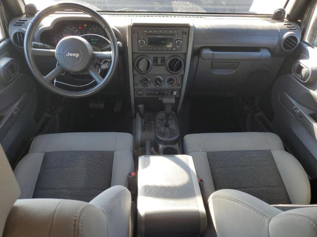 1J4FA24118L650112 - 2008 JEEP WRANGLER X BLACK photo 8