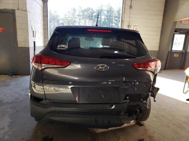 KM8J2CA4XJU635363 - 2018 HYUNDAI TUCSON SE GRAY photo 6