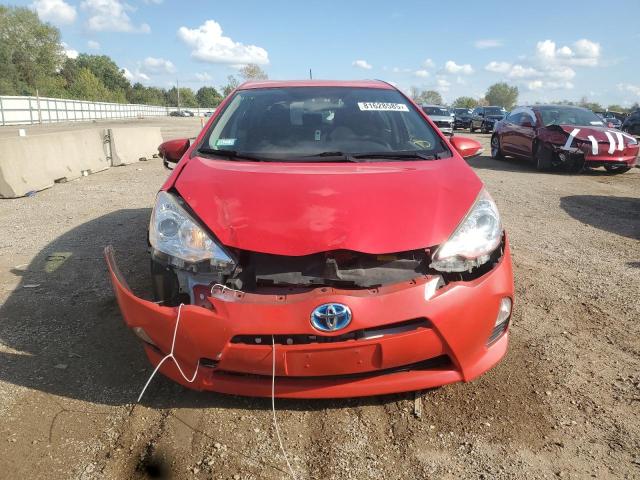 JTDKDTB31E1571052 - 2014 TOYOTA PRIUS C 红色 照片 5