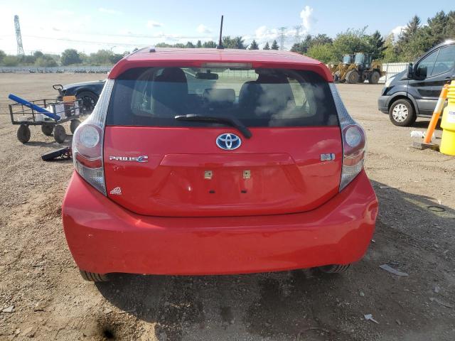 JTDKDTB31E1571052 - 2014 TOYOTA PRIUS C 红色 照片 6