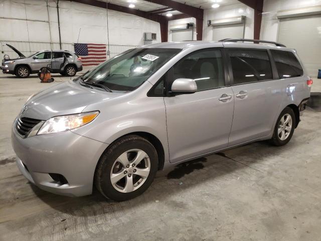 5TDKK3DC8ES457555 - 2014 TOYOTA SIENNA LE SILVER photo 1