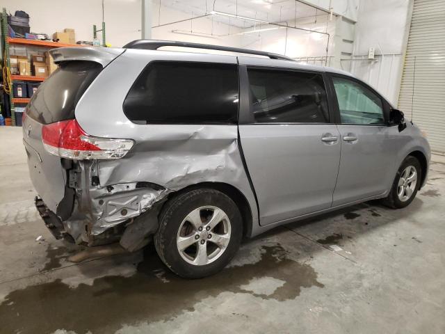 5TDKK3DC8ES457555 - 2014 TOYOTA SIENNA LE SILVER photo 3