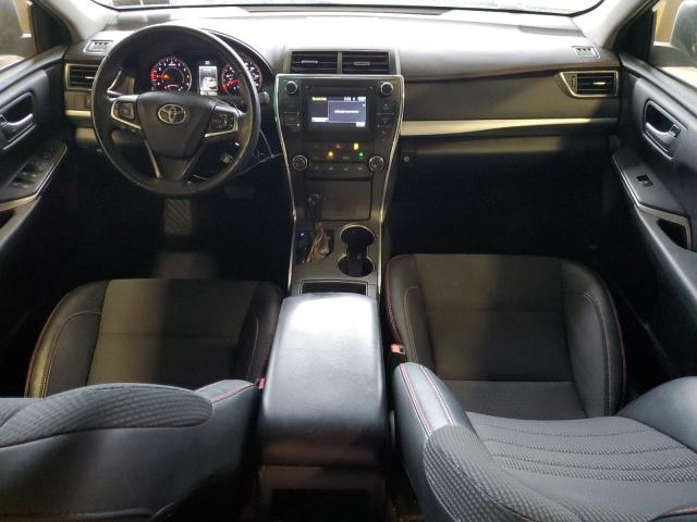 4T1BF1FK0HU814946 - 2017 TOYOTA CAMRY LE 灰色 照片 8