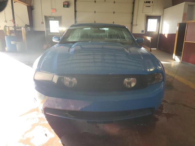 1ZVBP8CH5A5148411 - 2010 FORD MUSTANG GT BLUE photo 5