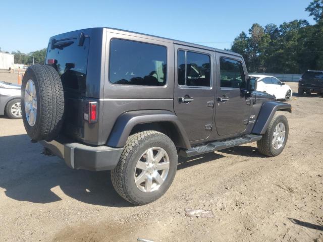 1C4BJWEG5HL602174 - 2017 JEEP WRANGLER U SAHARA SILVER photo 3