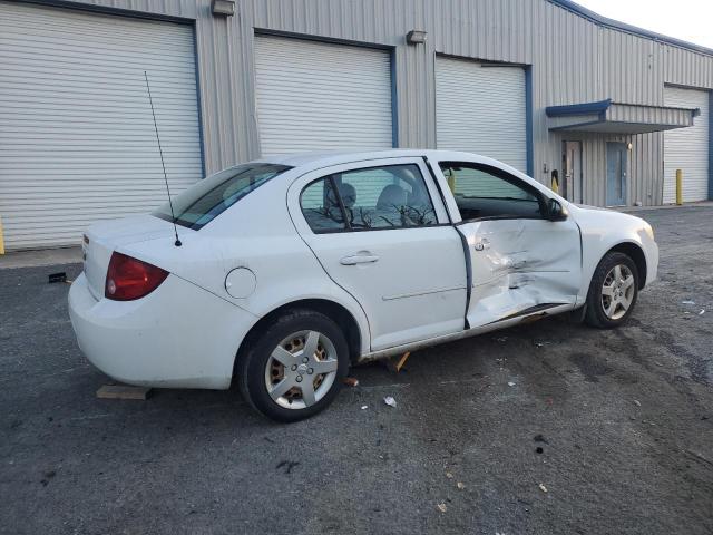 1G1AK52F557523101 - 2005 CHEVROLET COBALT WHITE photo 3