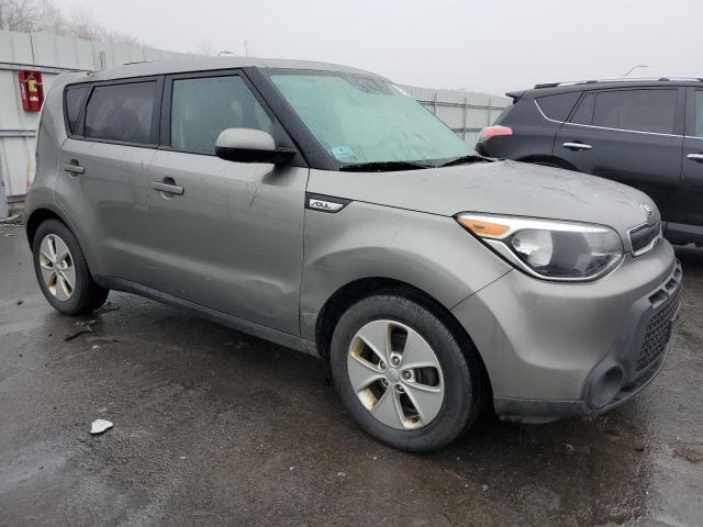 KNDJN2A26F7201712 - 2015 KIA SOUL GRAY photo 4