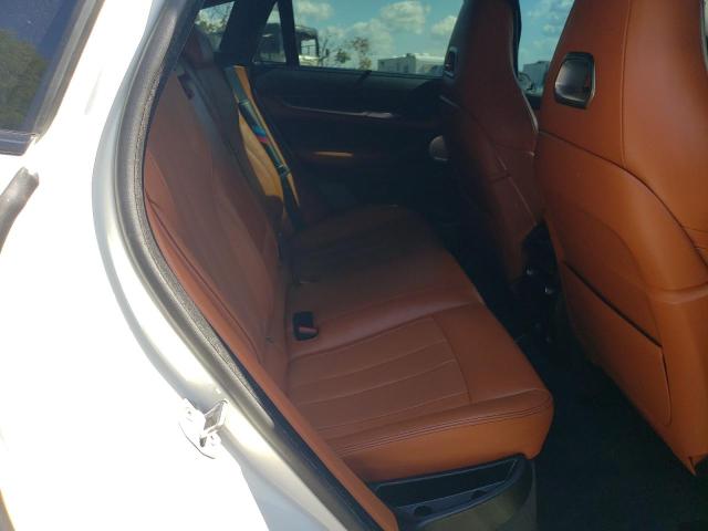 5YMKW8C55K0Y75064 - 2019 BMW X6 M WHITE photo 10