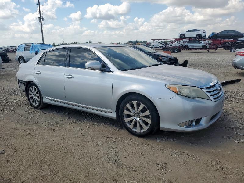 4T1BK3DB3BU398831 - 2011 TOYOTA AVALON BASE Серебристый фото 4