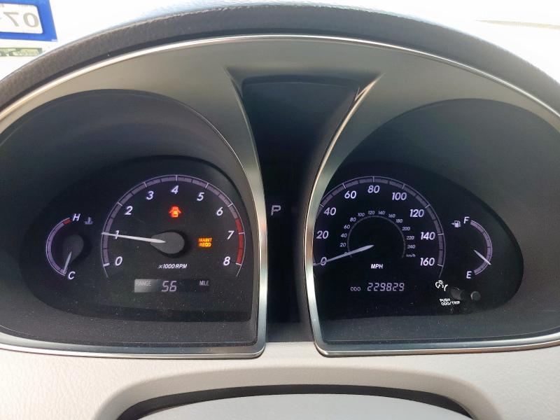 4T1BK3DB3BU398831 - 2011 TOYOTA AVALON BASE Серебристый фото 9