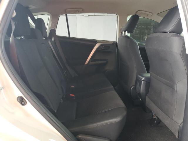 JTMZFREV8GJ090209 - 2016 TOYOTA RAV4 LE 白色 照片 11