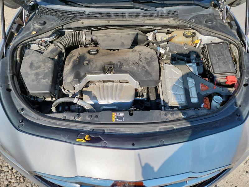 1G4ZP5SZXJU133060 - 2018 BUICK LACROSSE ESSENCE Argent photo 11