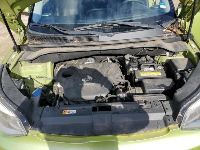 KNDJN2A22F7810568 - 2015 KIA SOUL GREEN photo 11