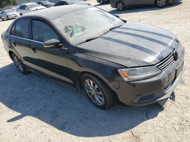 3VWD07AJXEM371105 - 2014 VOLKSWAGEN JETTA SE შავი ფოტო 4