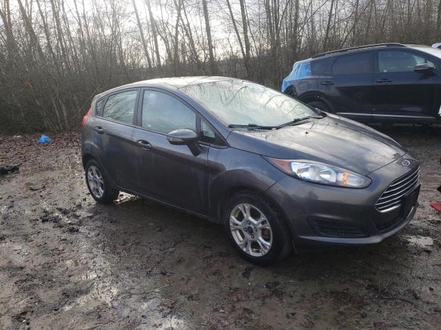 3FADP4EJ5FM101374 - 2015 FORD FIESTA SE GRAY photo 4