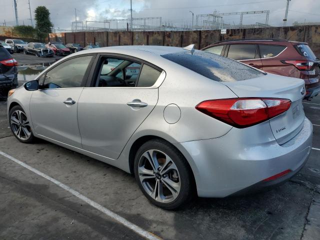 KNAFX4A81G5608055 - 2016 KIA FORTE EX SILVER photo 2