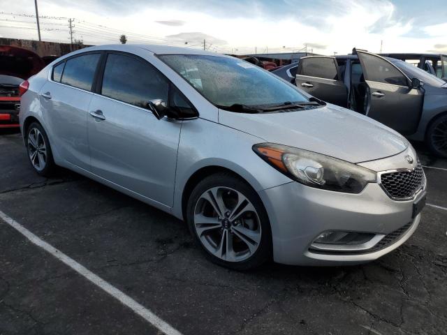 KNAFX4A81G5608055 - 2016 KIA FORTE EX SILVER photo 4