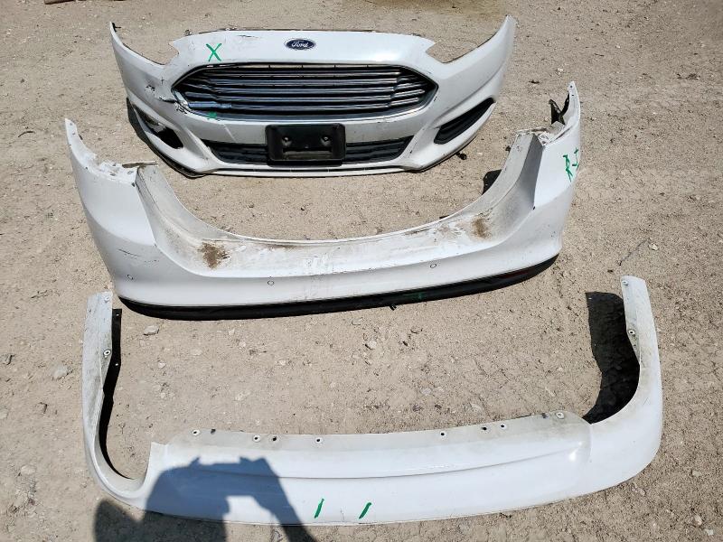 3FA6P0H77DR330186 - 2013 FORD FUSION SE WHITE photo 12