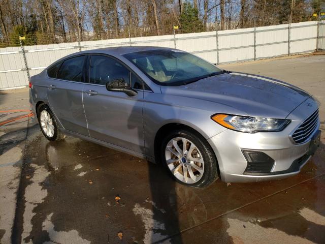 3FA6P0H72LR129424 - 2020 FORD FUSION SE SILVER photo 4