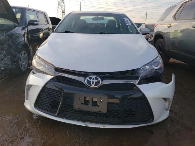 4T1BF1FKXFU020551 - 2015 TOYOTA CAMRY LE WHITE photo 5