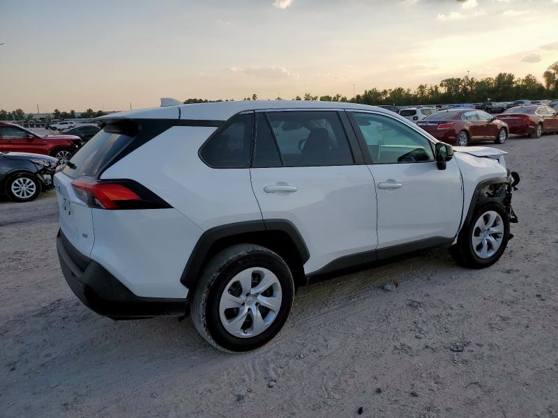 2T3H1RFV7RW323994 - 2024 TOYOTA RAV4 LE WHITE photo 3