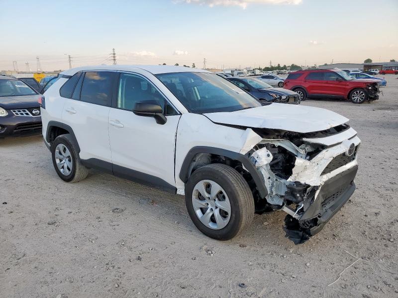 2T3H1RFV7RW323994 - 2024 TOYOTA RAV4 LE WHITE photo 4