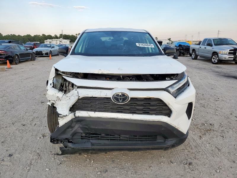 2T3H1RFV7RW323994 - 2024 TOYOTA RAV4 LE WHITE photo 5