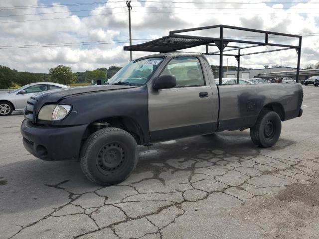 2004 TOYOTA TUNDRA, 