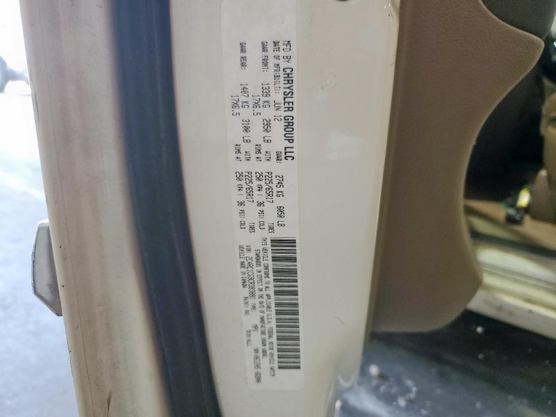 2C4RC1CG9CR383881 - 2012 CHRYSLER TOWN & COU TOURING L WHITE photo 13