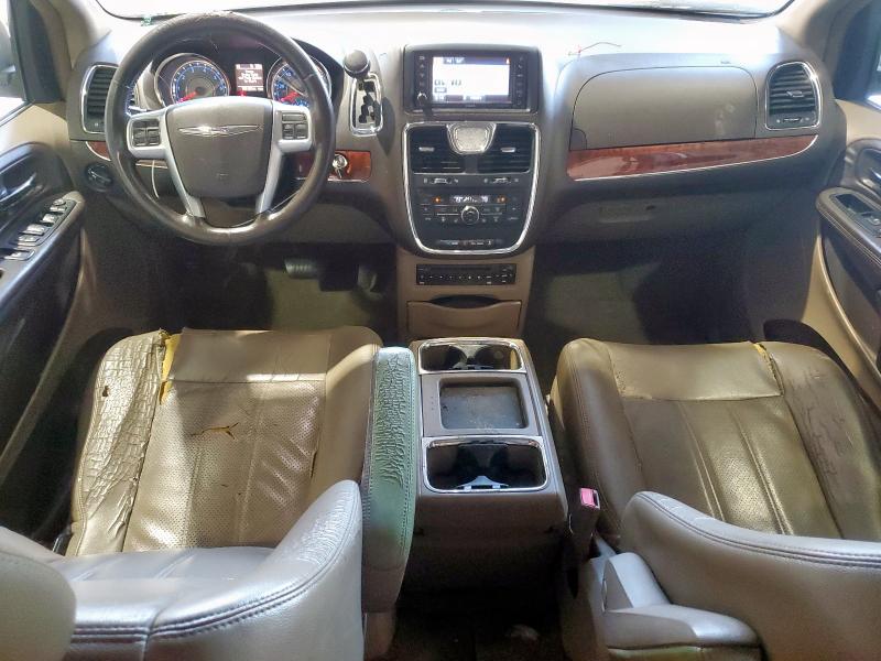 2C4RC1CG9CR383881 - 2012 CHRYSLER TOWN & COU TOURING L WHITE photo 8