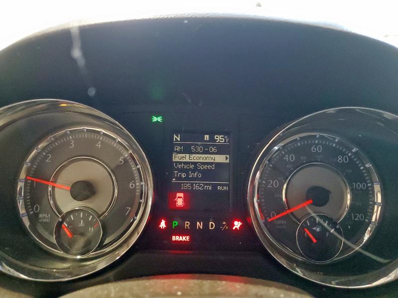 2C4RC1CG9CR383881 - 2012 CHRYSLER TOWN & COU TOURING L WHITE photo 9